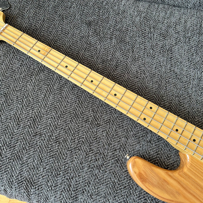 4 Strings Ash Body Electric Bass Guitar (GKS-014)