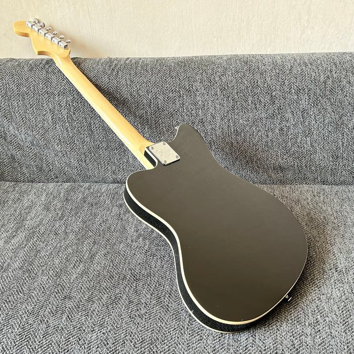 Jaguar Style Black Electric Guitar (GKS-015)