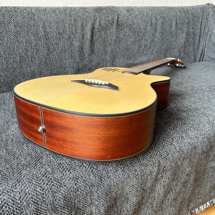 40 Inch Acoustic Guitar with Raindrop Sound Hole (Shanghai Music Show Sample LG-05)