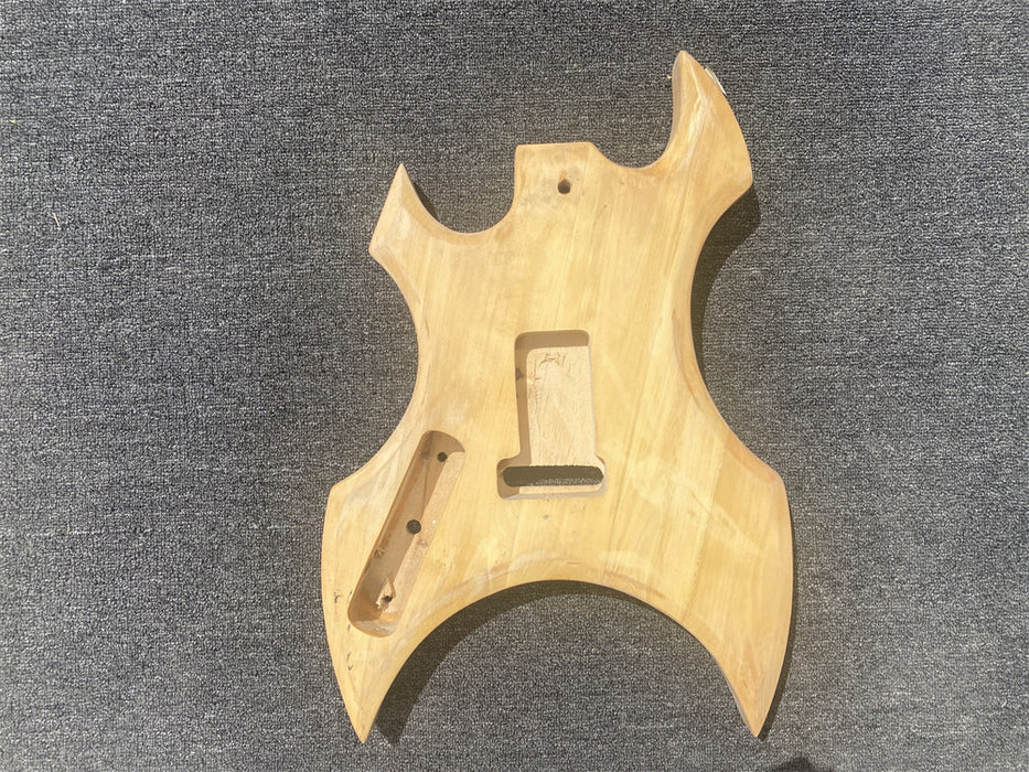 Free Electric Guitar Body / Bass Guitar Body (B Level, 0630)